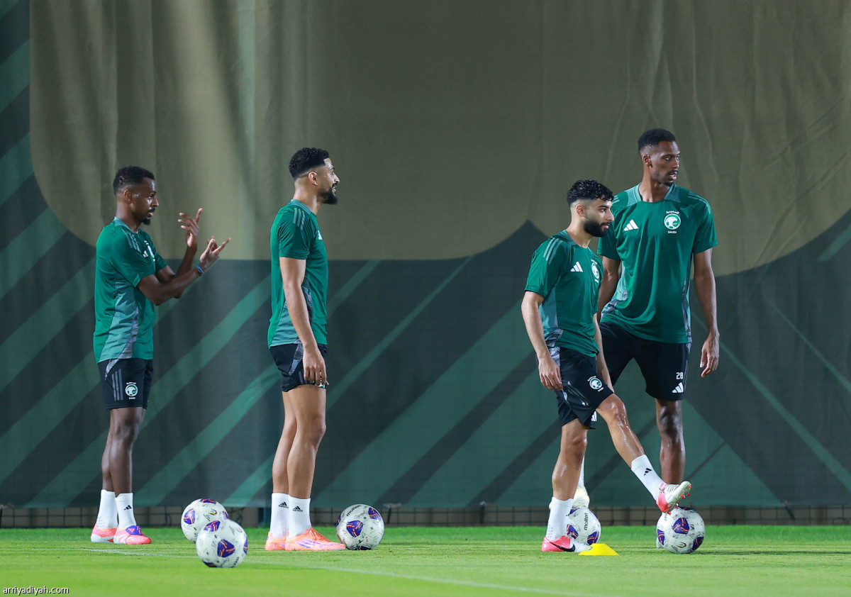 الأخضر يختبر