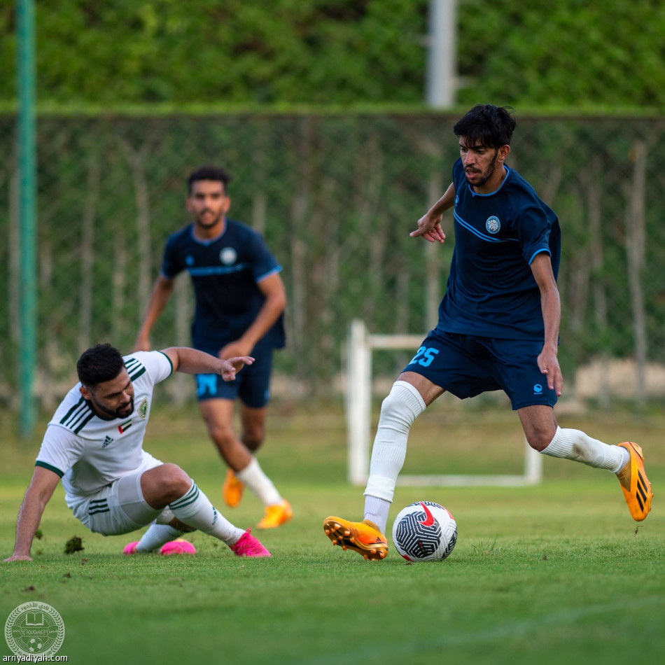 الأخدود يكسب خورفكان بثنائية