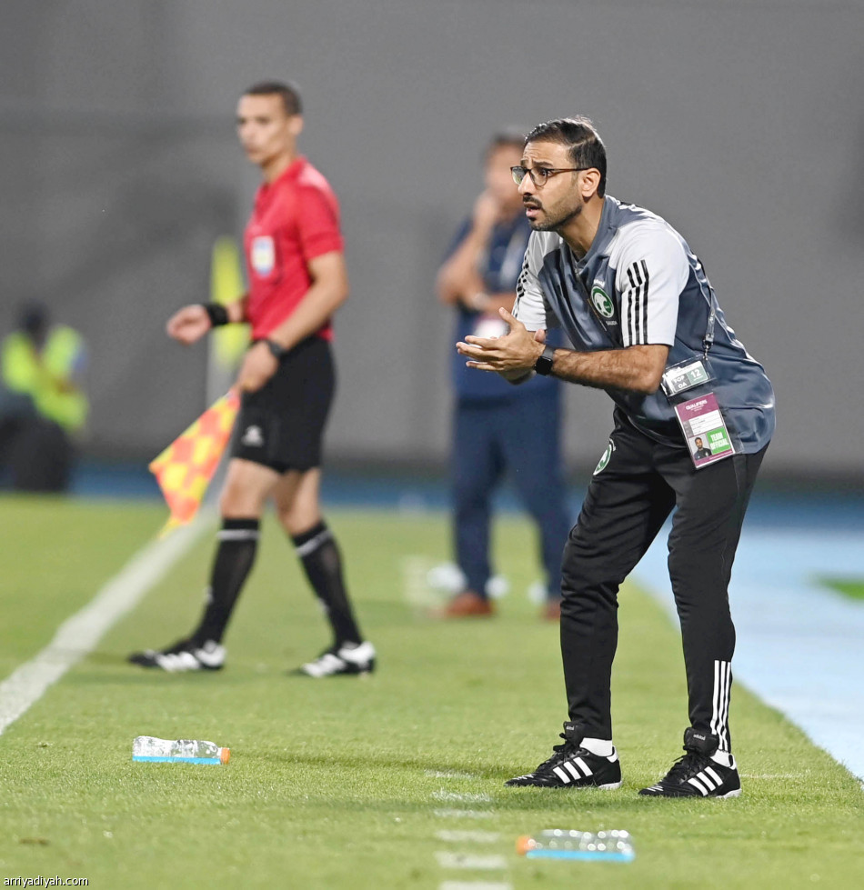 المرة الثالثة.. 
الأخضر 
يتأهل 
متصدرا