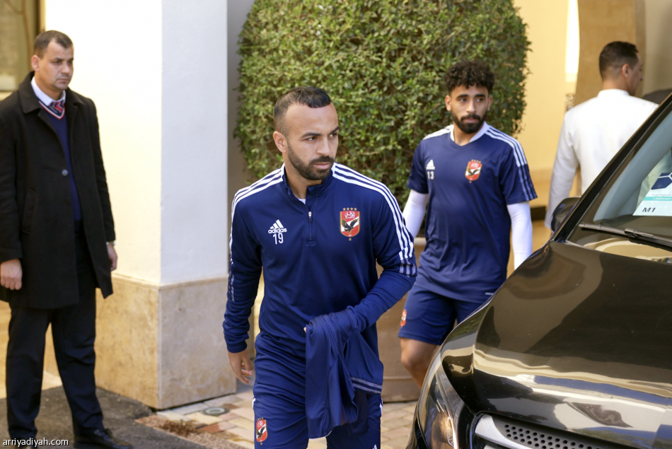 صاحب «اخرسوا»
يضبط المواجهة