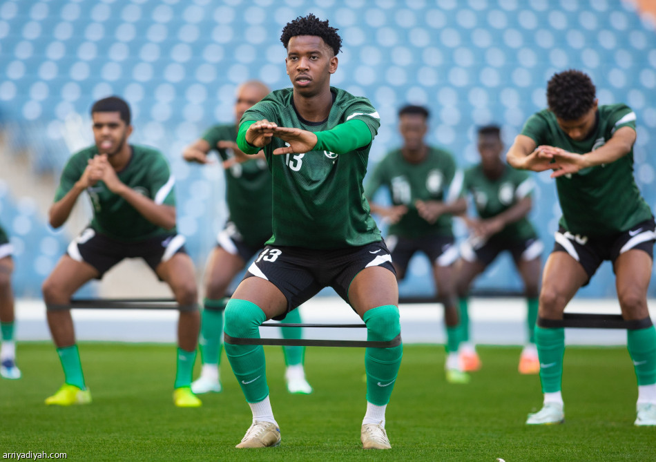 المسحل يحفز أخضر الشباب