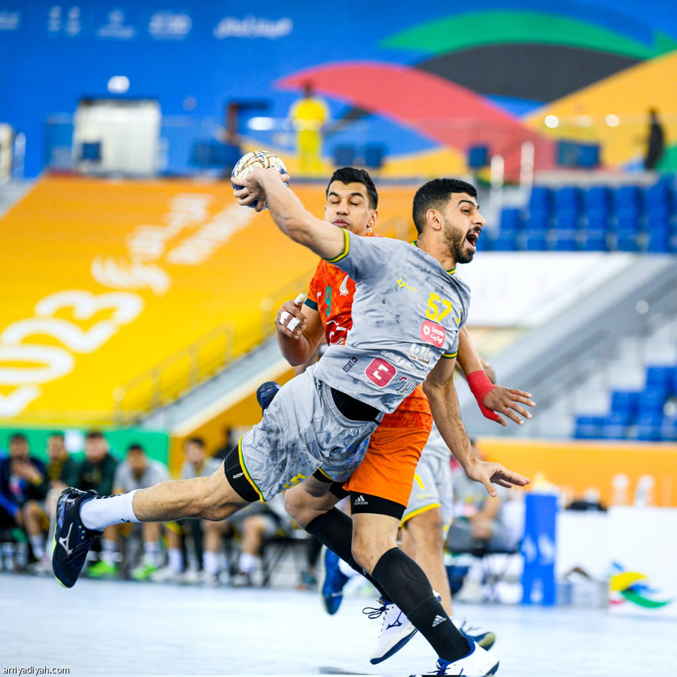 الحويل يفضّل
الصافرة على الحزم