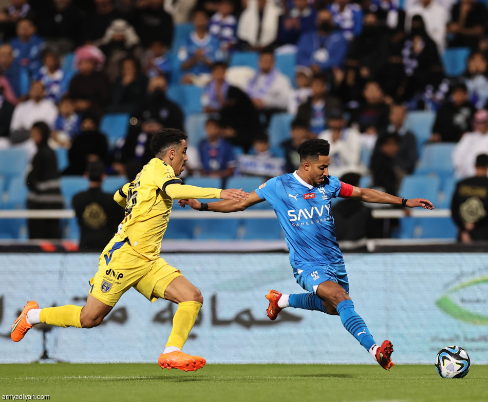 الهلال يلتهم السكري.. ويتأهل