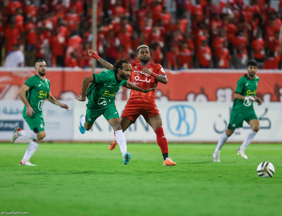 النجمة يحسم ديربي عنيزة بـ«قاتل»