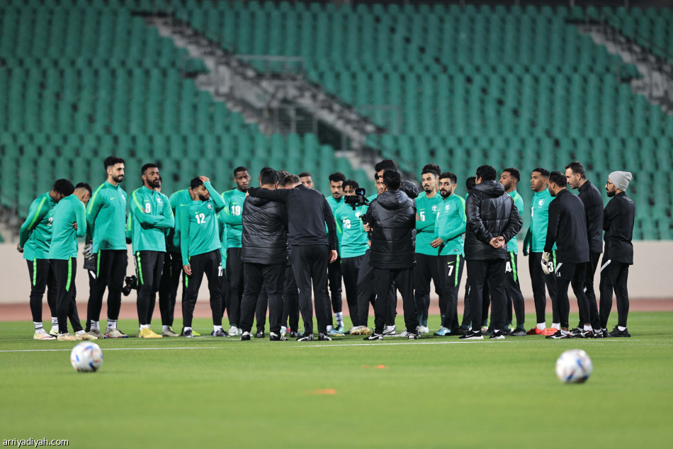 الأخضر ينهي تحضيراته لمواجهة العراق