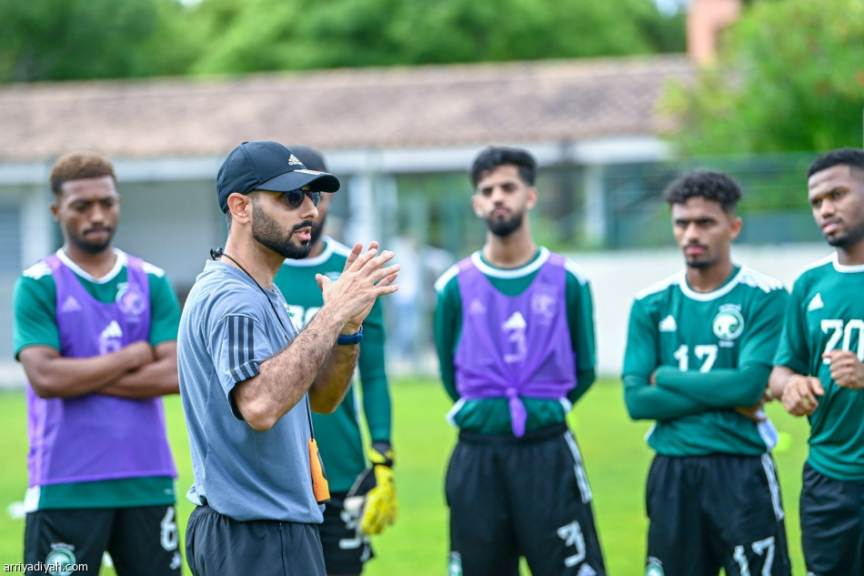 «أخضر23».. الشهري يركز على «الثابتة» قبل فرنسا