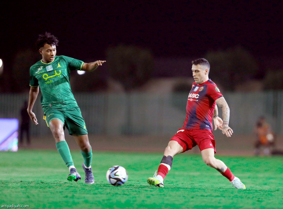 المرة الثالثة..
الخليج مع الثمانية