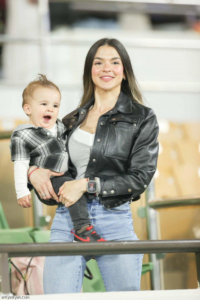 المرة الأولى.. 
أبها.. انتصاران متتاليان