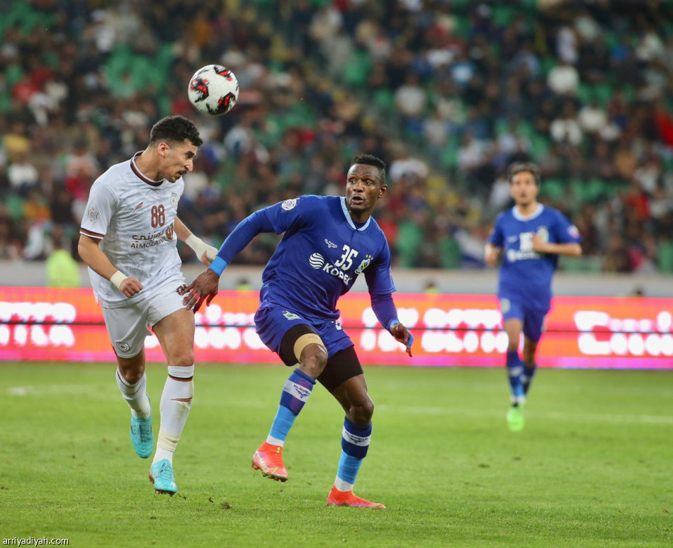 الشباب يعود بتعادل القوة الجوية