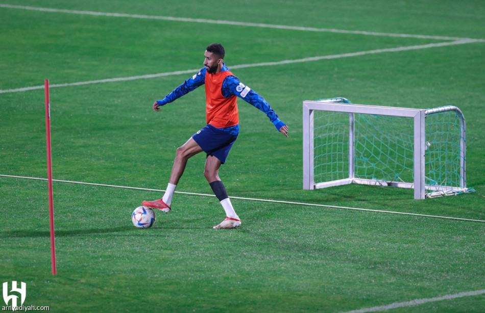 قبل السوبر.. الهلال يفحص ميشايل والفرج يعزز التحضيرات
