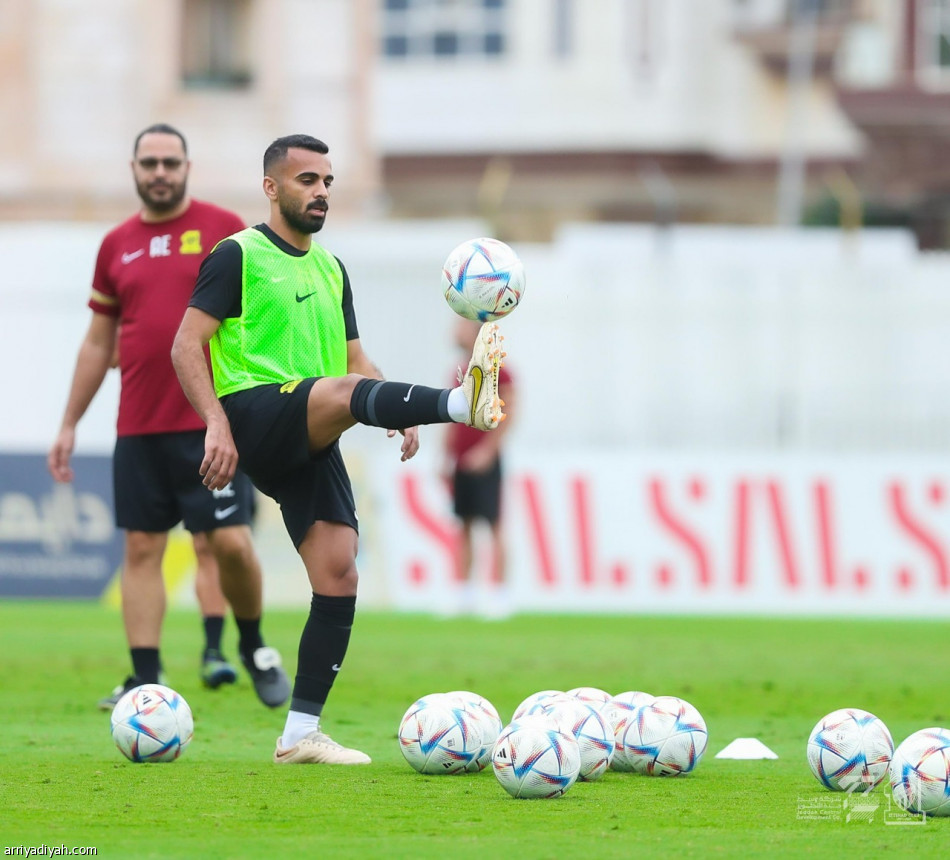 كورنادو وشراحيلي ينعشان الاتحاد