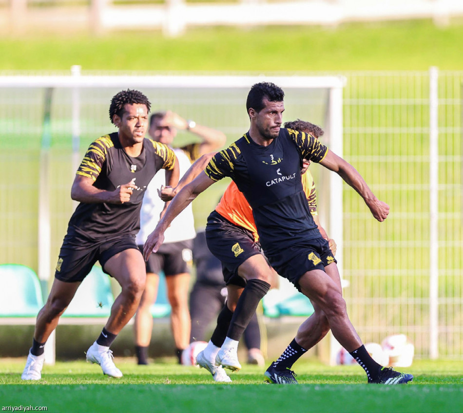 10 خطوات 
قادت الاتحاد نحو اللقب