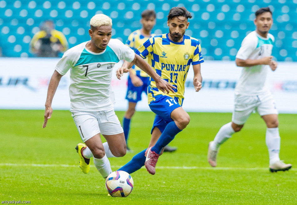 السوبر الهندي.. 
سوري ينافس على الصدارة