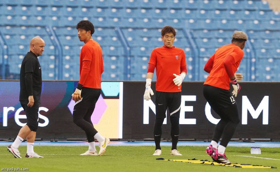 سكورزا..
45% هزائم.. وخيبة إقصائية