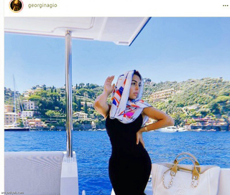 عائلة رونالدو 
تنافس النجوم في إنستجرام