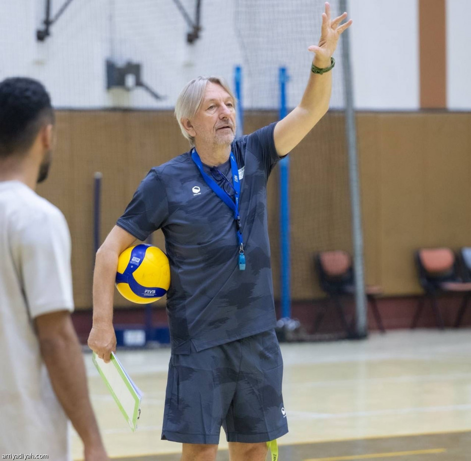 اخضر الطائرة يكثف تحضيرات كأس التحدي الآسيوي