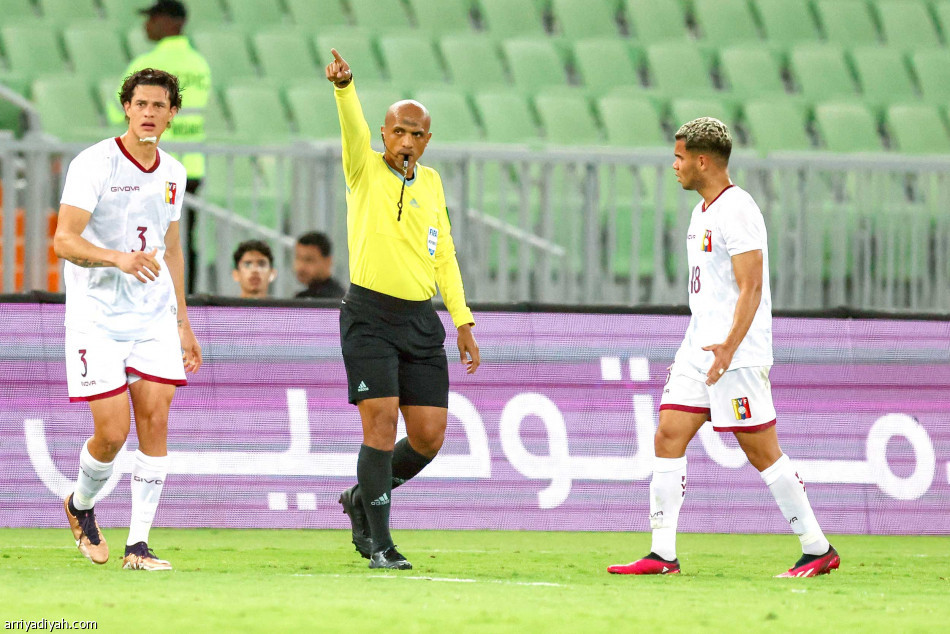 في ضيافة الأخضر..
5 لاتينيين ينتصرون