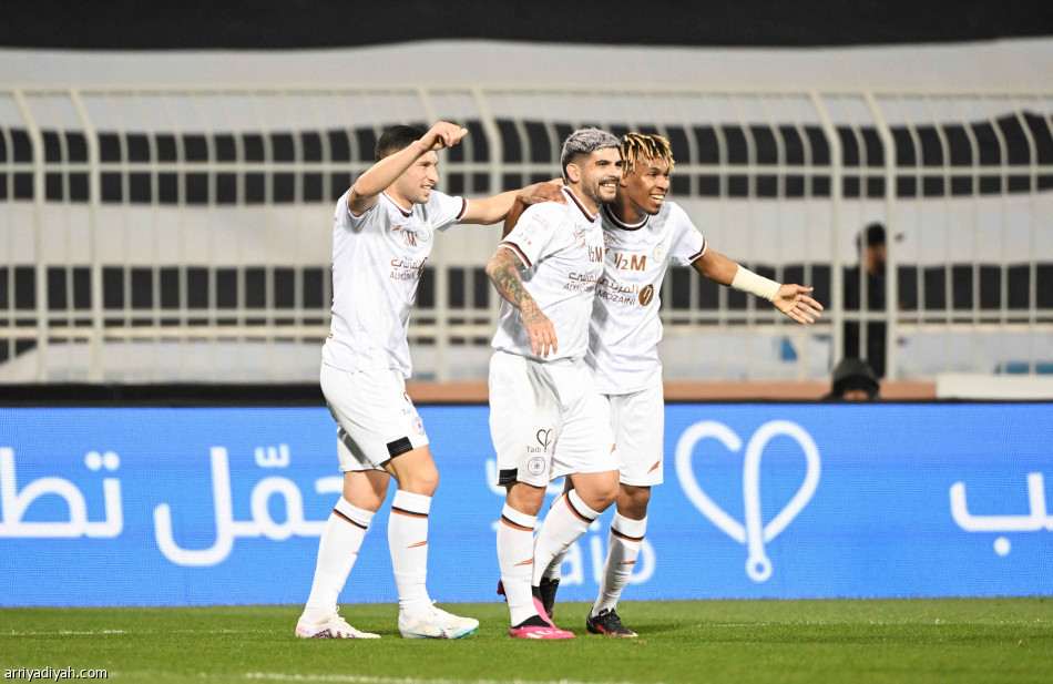 الشباب في الرياض..
11 لقاء بلا خسارة