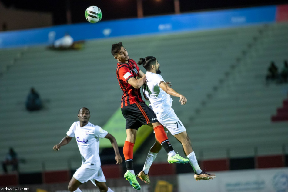 الساحل يعطل الرياض.. وينعش حظوظه