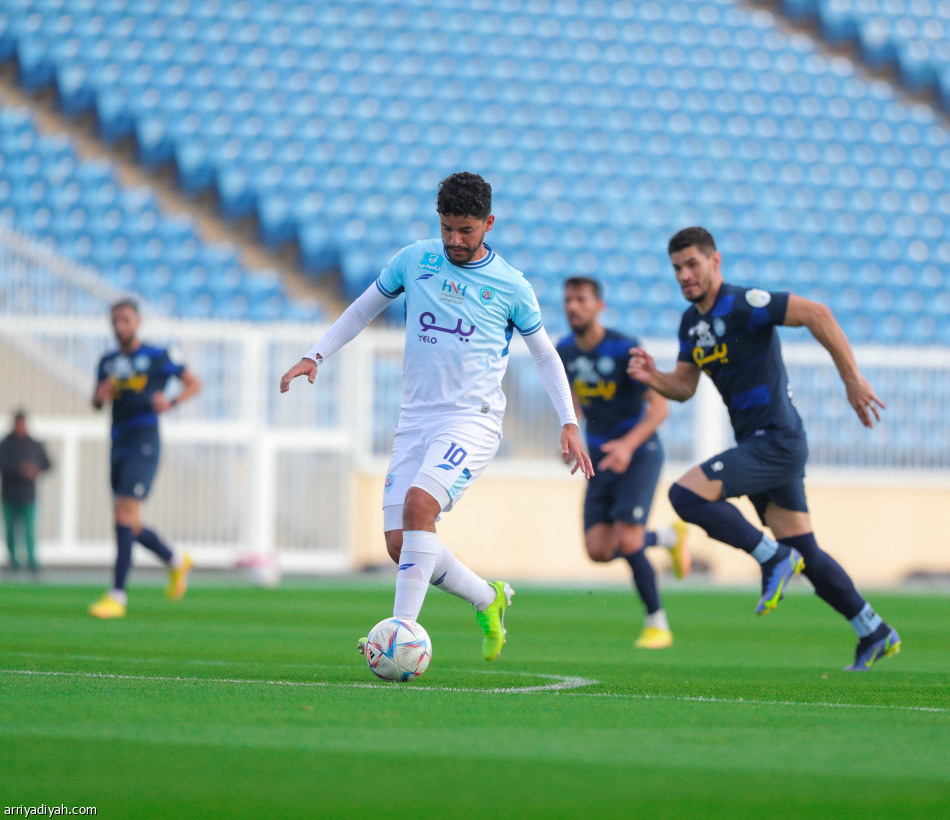 أبها يكسب تجربة الأخدود برباعية