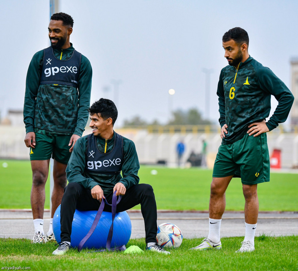 قبل الرائد.. الخليج يستعد بـ«كرات التوازن»