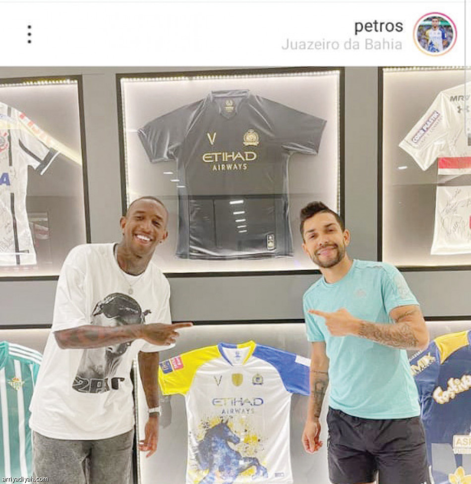 لقاء بيتروس وتاليسكا..
احتفاء.. وجدل