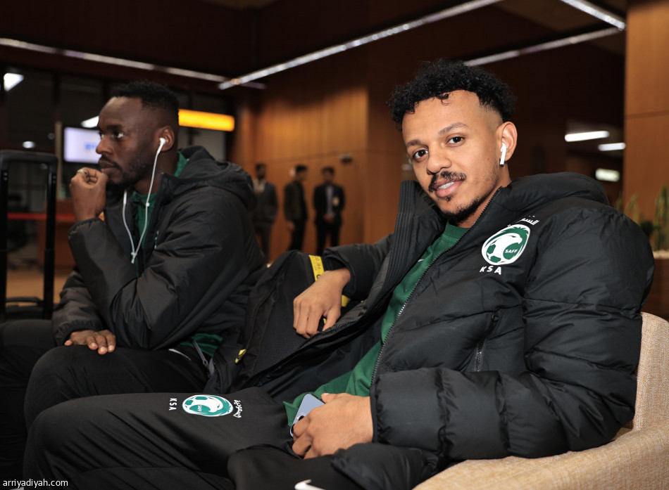 بعثة الأخضر تصل إلى العراق