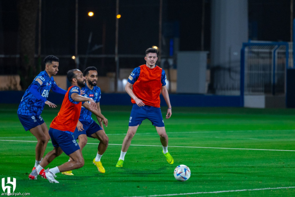 الهلال.. مناورة وتكتيك بعد الراحة