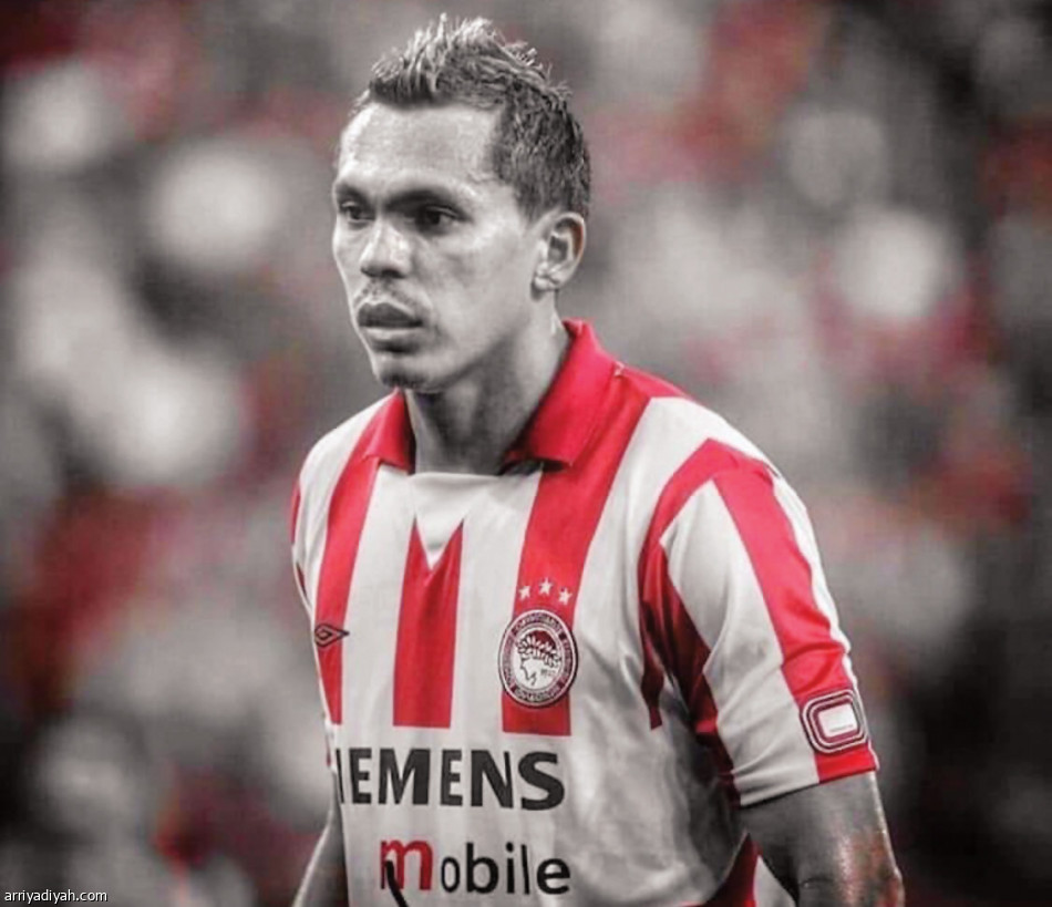 جيوفاني: 
كاندينو قادني إلى الهلال