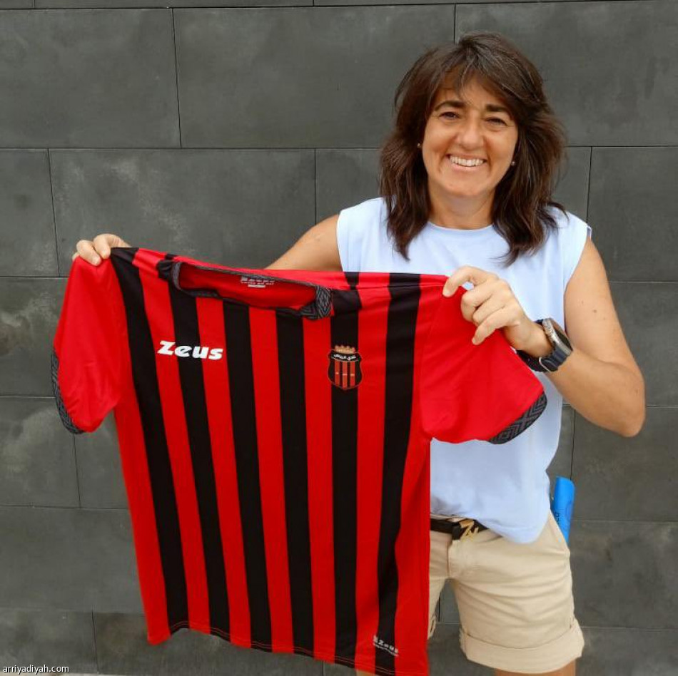 سيدات الرياض يتسلحن بالخبرة الإسبانية في الدوري الممتاز