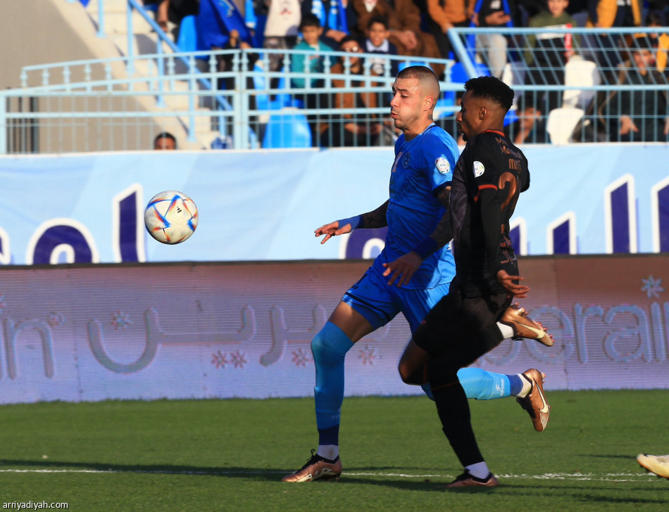 الشباب يزيد معاناة الباطن برباعية