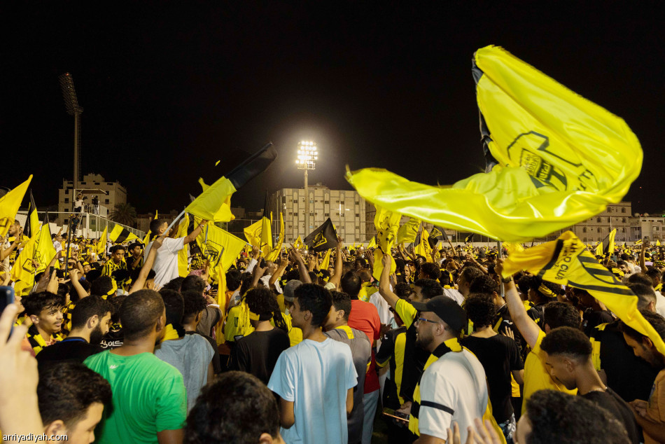 احتفالات الاتحاديين..
5 ساعات واتصال هاتفي