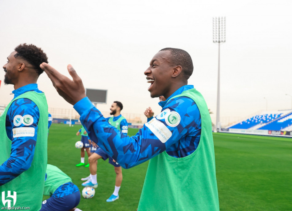 دياز يضع مخطط الهلال قبل الوحدة