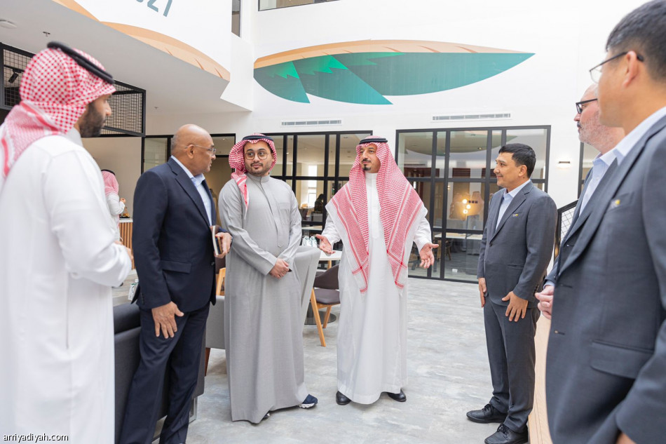 «الآسيوي» واتحاد القدم يستعرضان خطة كأس آسيا 2027