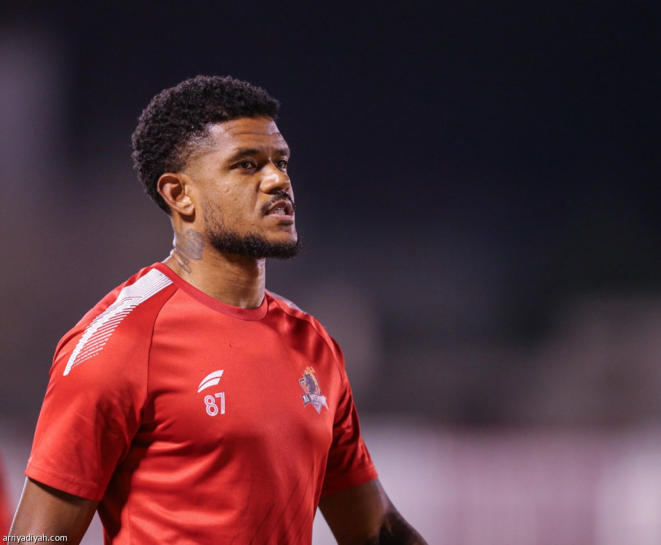 الاتحاد يجهز الوحدة قبل الأهلي