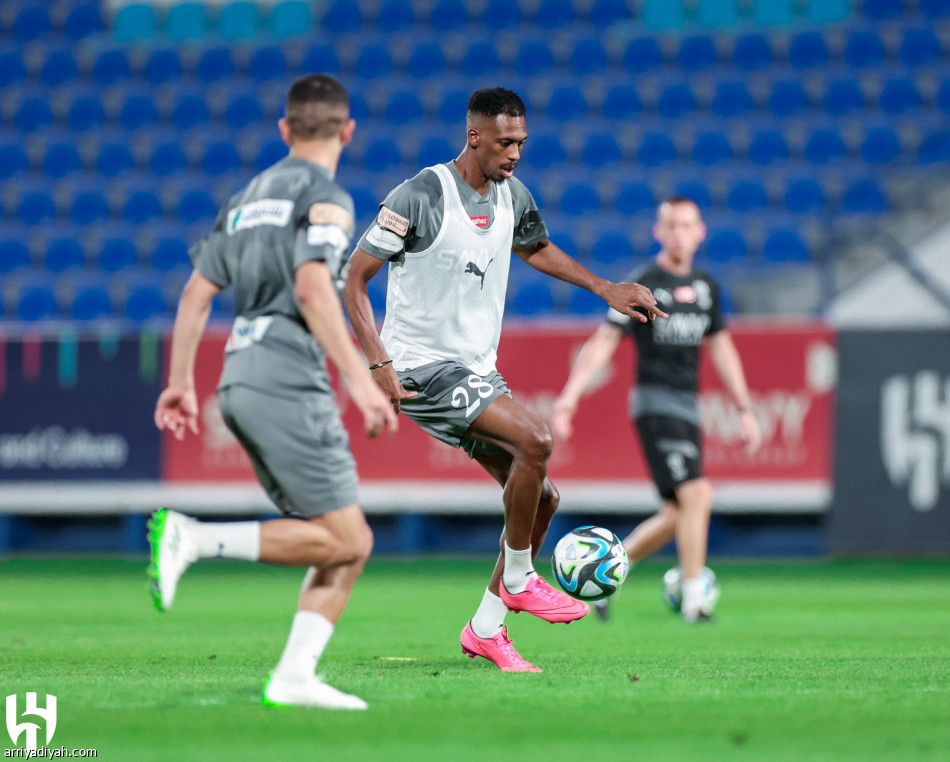 غدا.. الهلال يغادر إلى حائل