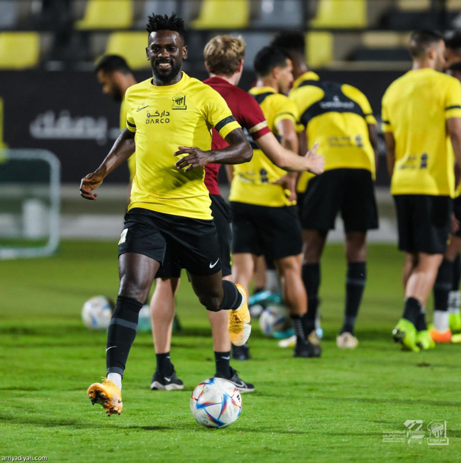 قبل الكلاسيكو..  رومارينيو يغيب عن الاتحاد