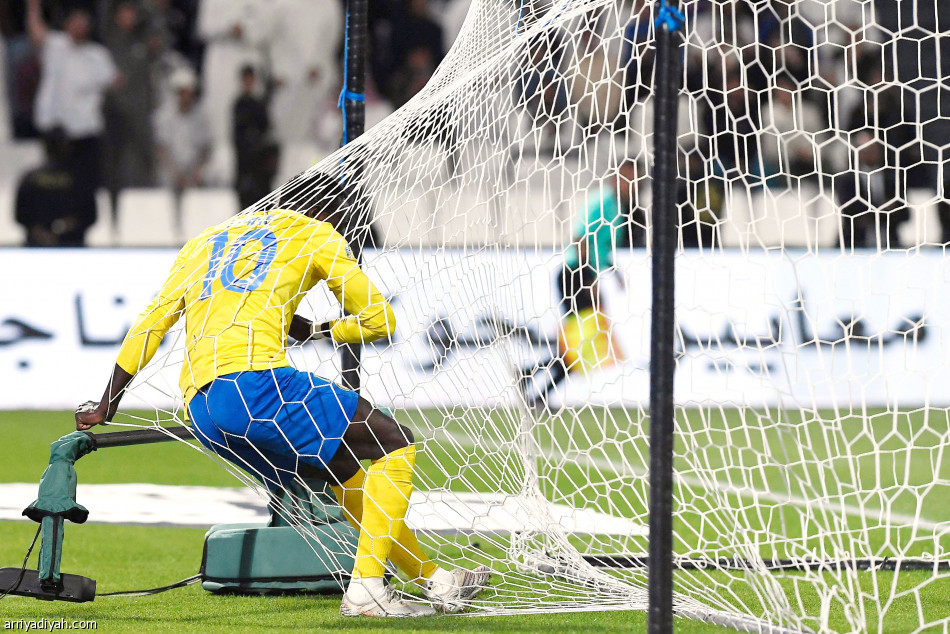 فوز تاريخي 
ينقل النصر إلى نصف النهائي