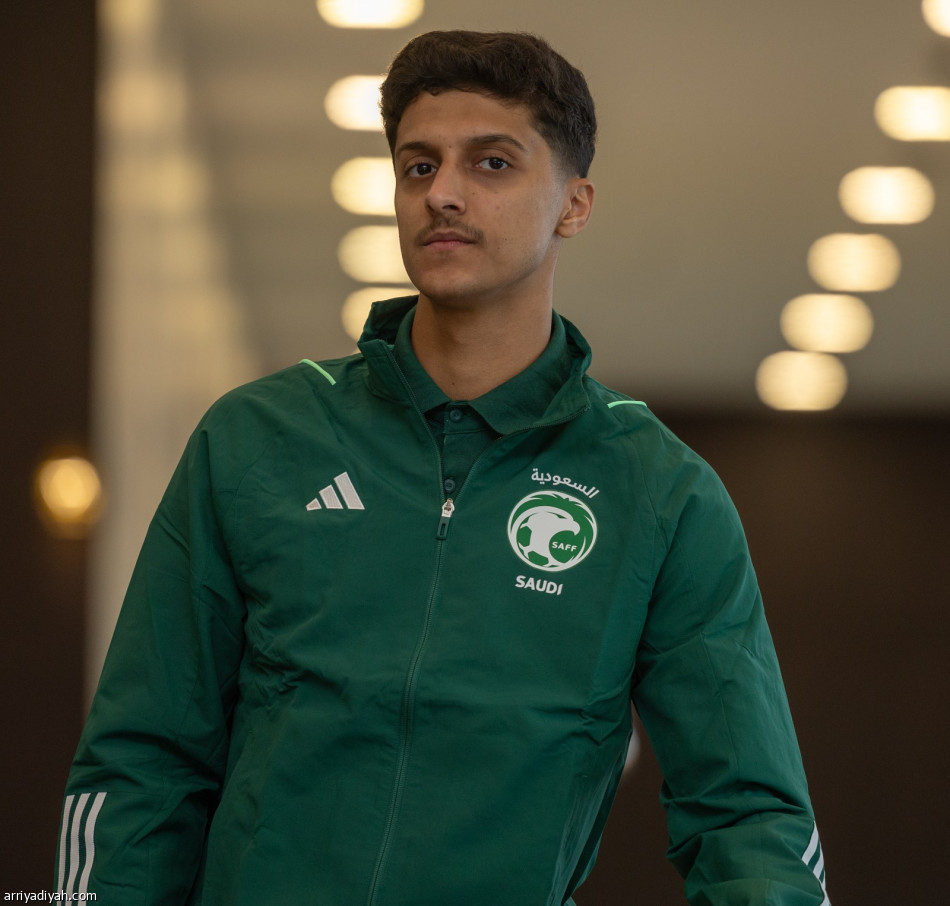 الأخضر يطير إلى البرتغال