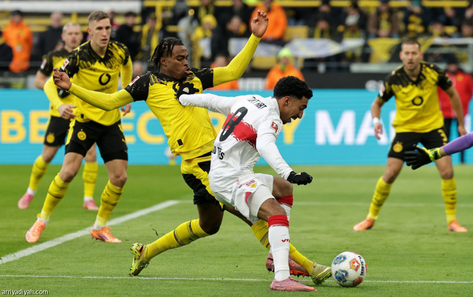 ليفركوزن يستعيد التوزان.. ودورتموند يتعثر بالتعادل.. وفرانكفورت يقلبها على كولن