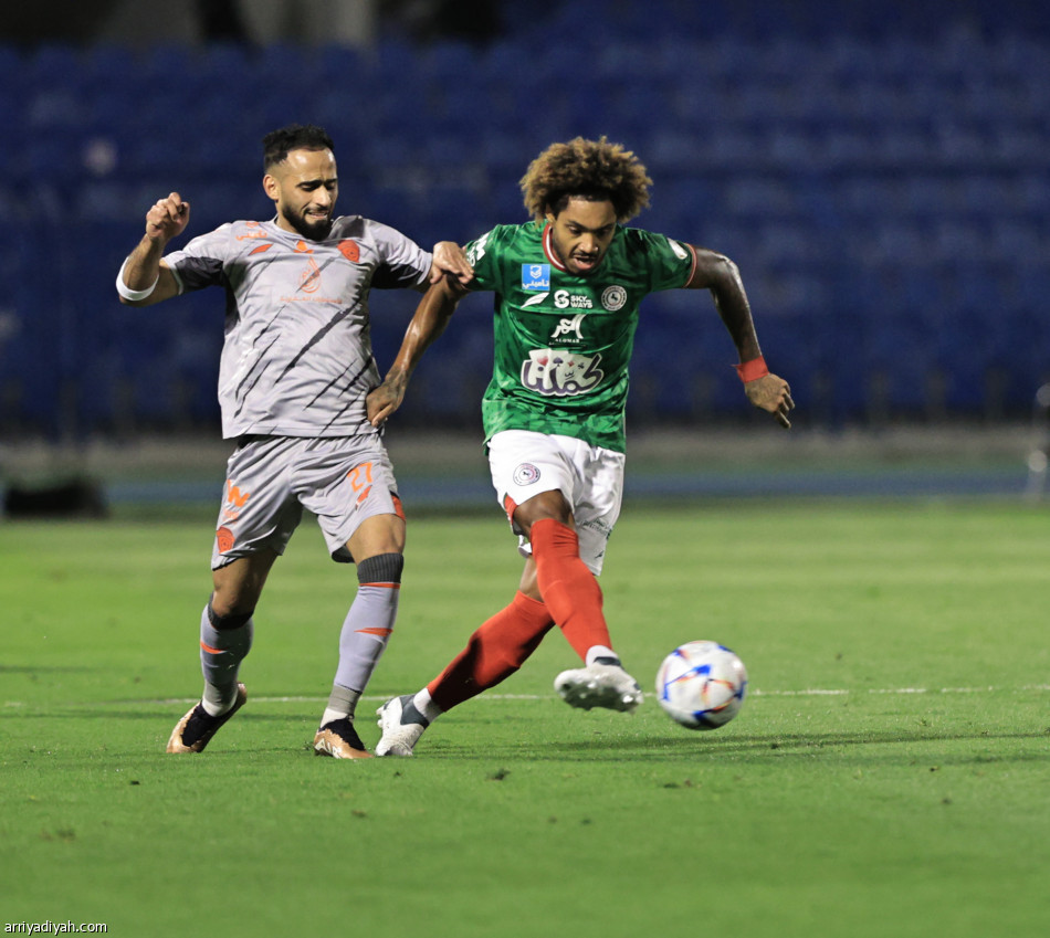 نياكاتي يهدي الاتفاق نقاط الفيحاء