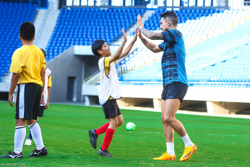 كاسترو يحذر المدافعين..
امنعوا الأخطاء البدائية