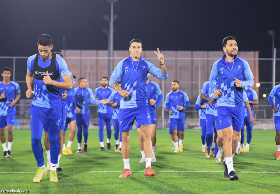 قبل الطائي.. الفتح يفحص الخليف وبوحيمد