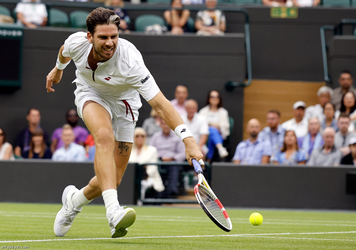 ويمبلدون.. بريطاني وحيد