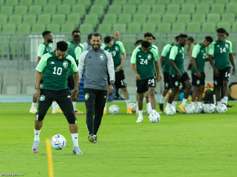 الأخضر ينهي تحضيرات تجربة بوليفيا