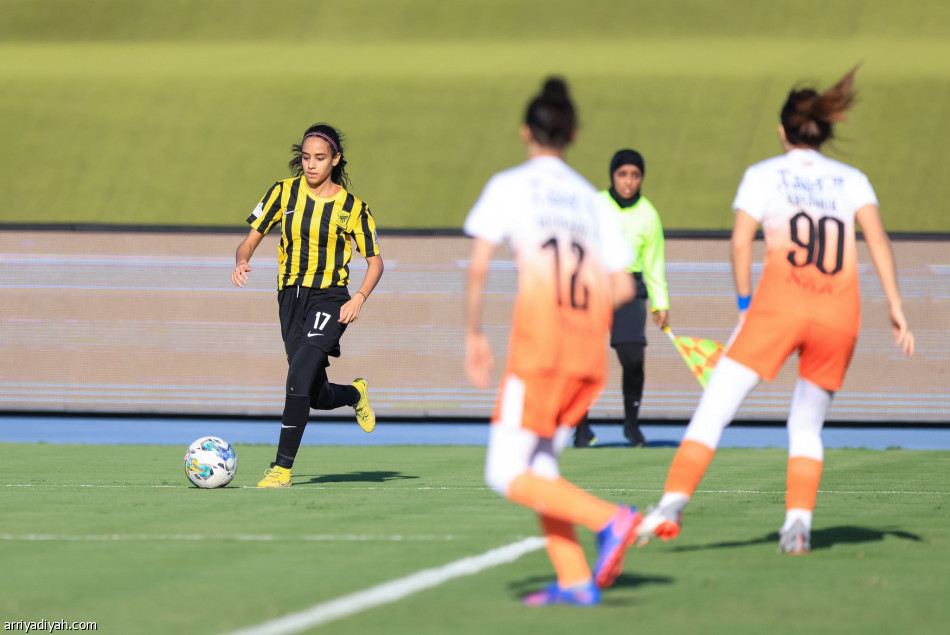 شعلة الشرقية يوقف الاتحاد في «ممتاز السيدات»