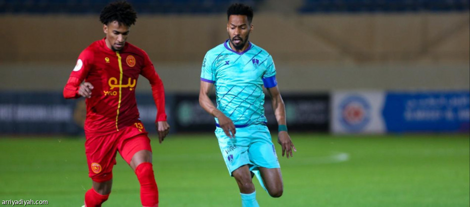 هفوة مبولحي تنقذ الأهلي أمام القادسية