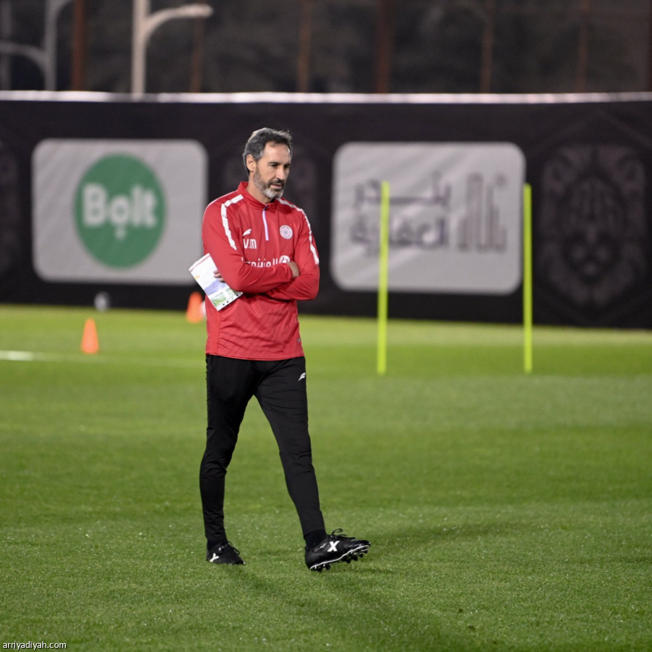 هتان يغيب عن الشباب