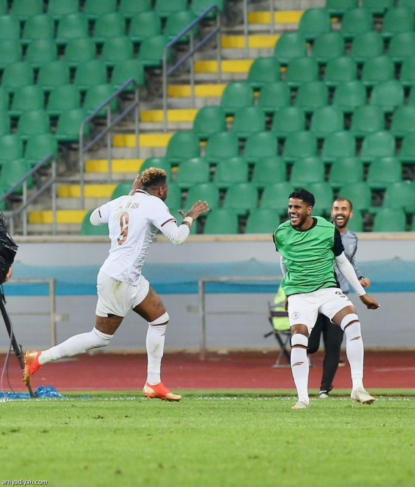 الشباب يعود بتعادل القوة الجوية