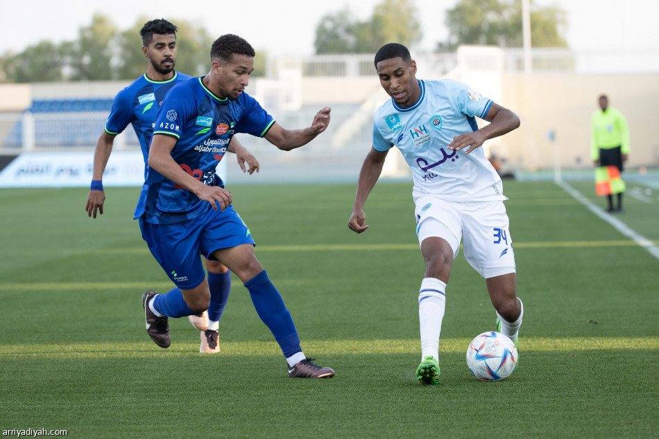 بركلتي جزاء.. الفتح ينجو أمام أبها